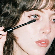 Load image into Gallery viewer, Tarantula Mascara
